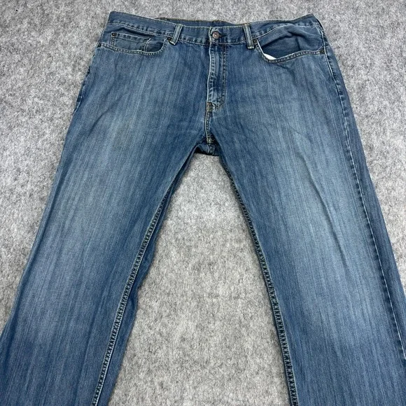 Levis 559 Jeans Mens 38x32 Blue Medium Wash Relaxed Fit Straight Leg Denim Pants - Picture 4 of 16